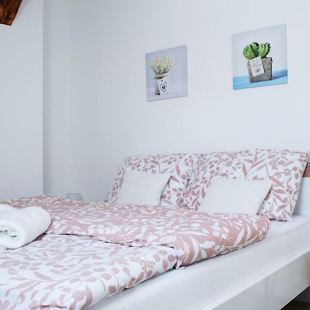 Apartment Rama ซาเกร็บ ภายนอก รูปภาพ