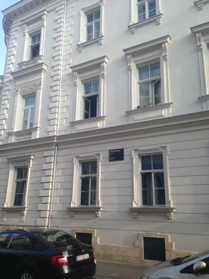 Apartment Rama ซาเกร็บ ภายนอก รูปภาพ
